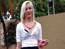 Teen Amateur Plays The Seductress On A Sex Ride