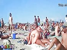 Fodendo Na Praia Nudista