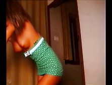 Amadora Perfeita Mostrando Seu Lindo Corpo Na Webcam