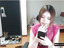 Korean Girlfriend With Big Tits Plays With Bf Live At Livekojas