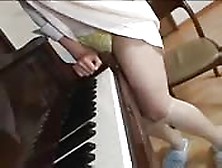 Kinky Piano Teacher