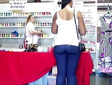 Big Ass Ebony Chick In Tight Jeans