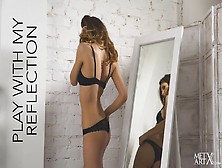 Play With My Reflection - Elina De Leon - Metartx