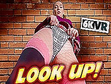 Look Up! - Stockingsvr