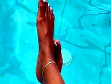 Pool Feet