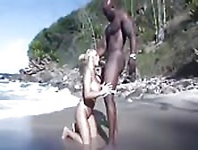 Sexo Salvaje En La Playa
