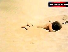 Mara Lorenzio Sex On Sand – El Topo