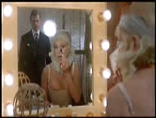Kim Novak In The Mirror Crack'd (1980)