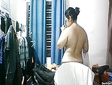 Today Exclusive-Desi Bhabhi Wearing Cloths Part 1