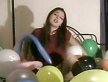 Mercedes Balloon Play