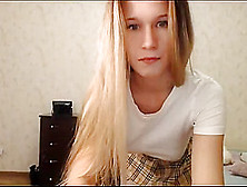 Blonde Babe Teen B22 Web Cam Show