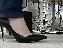 2018-01-12 1 High Heels At Work