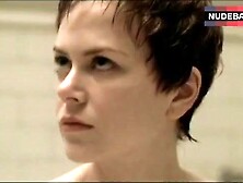 Nicole Kidman Bathes In Tot Tub With Boy – Birth