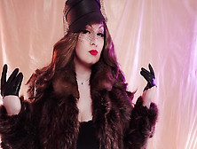 Asmr Mistress: Fur Coat Fetish,  Clowly Erotic Movements And Leather Gloves Close Ups (Arya Grander)