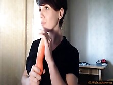 Cute Webcam Milf With Great Body Using Vibrator
