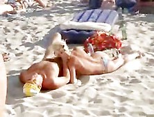 Extremely Public Bj On The Beach