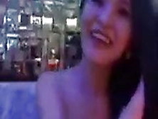 Vo Thuy Quynh Sexy Show