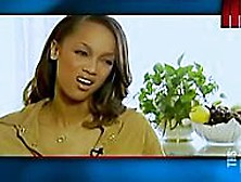Tyra Banks In E! True Hollywood Story (1996)
