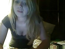 Hot Blonde Girl Shows Herself Naked On A Shitty Webcam