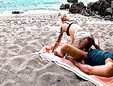 Amazingly Hot Sex On The Beach! Squirt