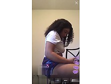 Periscope Resbone Twerks In Chair