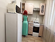 Step Mom With A Massive Bum Satisfied Her Son With Her Anal In The Kitchen
