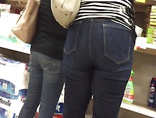Mommy Asses In Jeans
