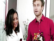 Brazzers - Dom Asain Milf Kaylani Lei Takes Big Dick