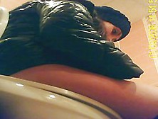 Mature Woman With A Great Ass Caught On Spy Cam
