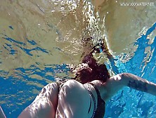 Dame's Pornstar Action By Underwater Show