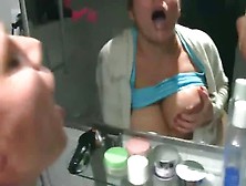 Bathroom Sex Ends With Facial<->