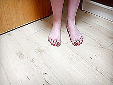 Roomate Let Me Staring At Her Goddes Feet With Red Toenails