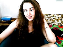 Amateur Naominash Fingering Herself On Live Webcam