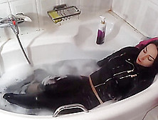 Bath Wetlook In Leathers - Elizabeth Piedgirl. Com