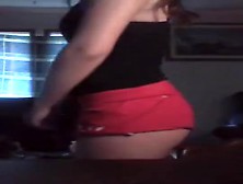 White Girl Twerk Attempt! Check It Out!