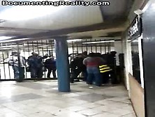 Teen Girls Fighting Cops Avoiding To Pay Subway Fa