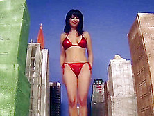 Giantess Hannah Perez Urban Destroyer