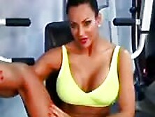 Muscled Lady Is Having Hot Sex In Gym