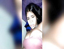 Latina De 20 Aninhos Filmando Os Peitos Com Buceta Melada