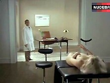 Anne Grete Nissen Nude In Doctor's Office – Uden En Traevl