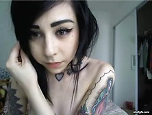 Spicy Tattooed Teen Shows Her Puss