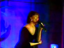 Alejandra Avalos In El Show De Cristina (1989)