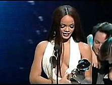 Rihanna In The Billboard Music Awards (1990)