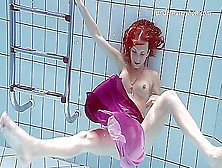 Ala Hot Girlfriend In The Swimming Pool