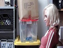 Shoplyfter Kiara Cole