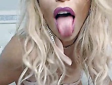 Hot Blonde Webcam Anal Show