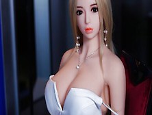 Perfect Full Size Sex Dolls Teen Blonde For A Quick Blowjob