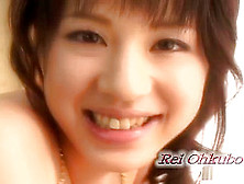 Rei Okubo Plays Her Fleshy Asian Clams