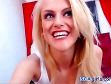 Het Blond Svensk Flicka På Webcam - Sverige