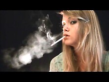 Sexy Woman Smoking Vs120
